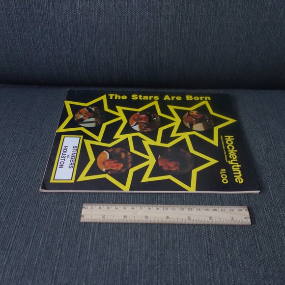 Vintage Hockeytime Cincinnati Stingers vs Houston Aeros Program November 30 1977 - Picture 4 of 15